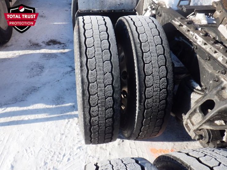 2024-kenworth-t680-image-16