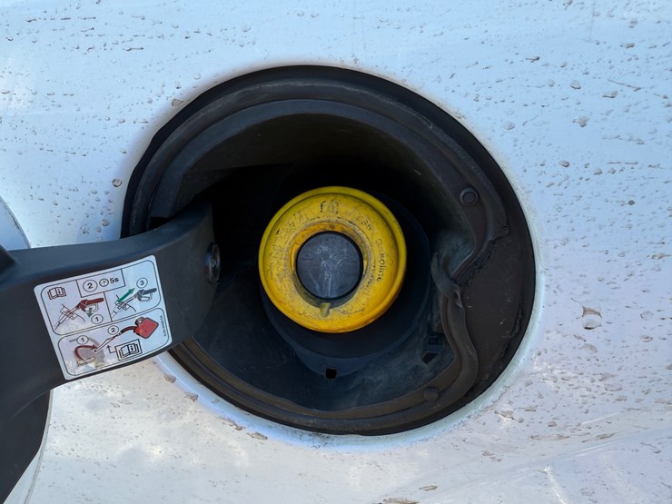 2018-ford-f150-xl-image-9