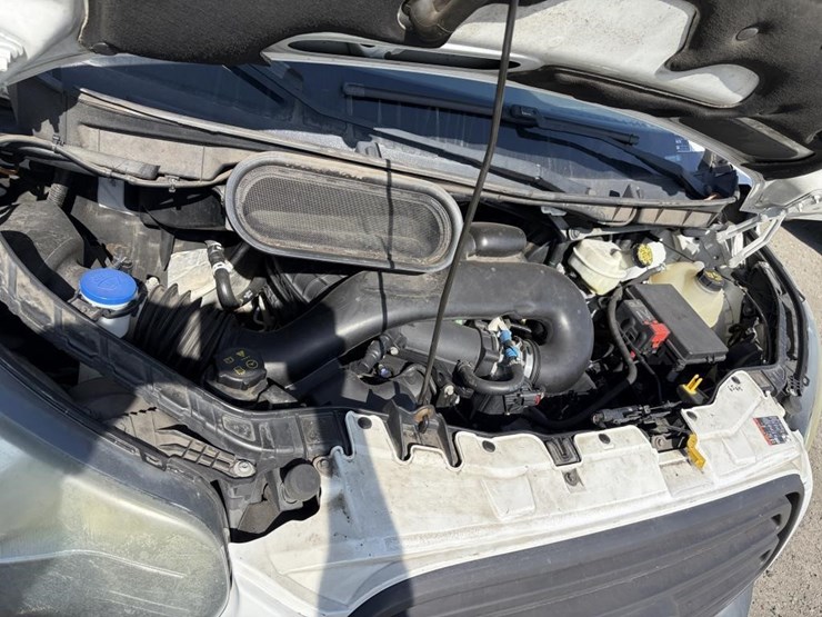 2015-ford-transit-image-7