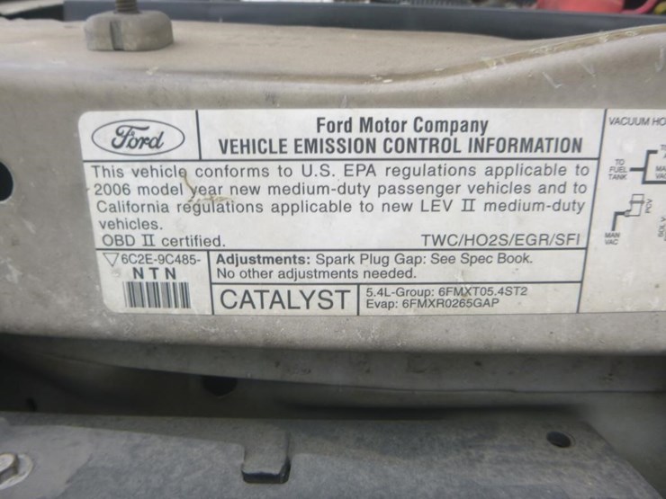 2006-ford-e350-image-12