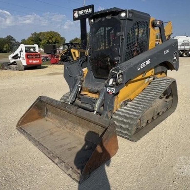 2023 DEERE 333G