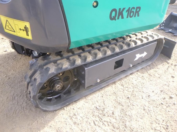 2025-agt-qk16r-hydraulic-excavator-image-26