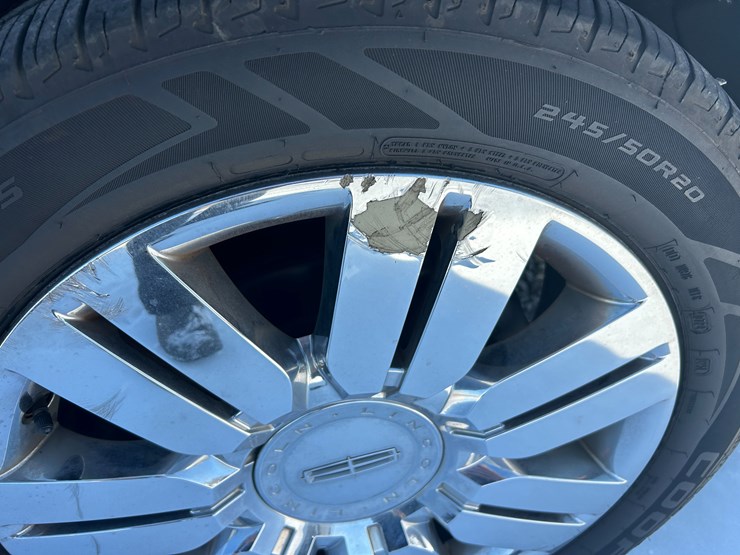 2009-lincoln-mkx-image-10