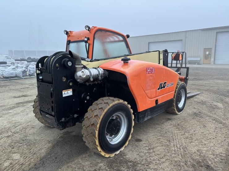 2015-jlg-g5-18a-image-3