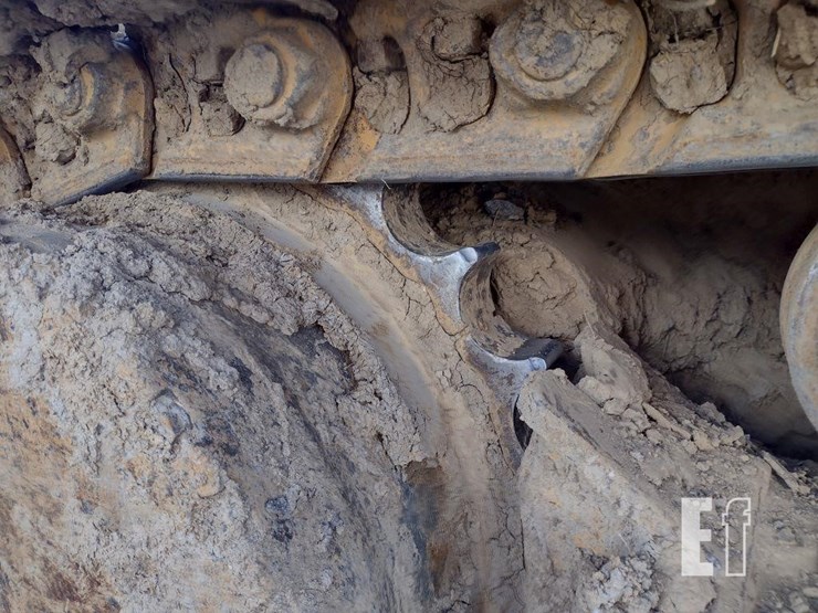 2008-deere-750j-image-31