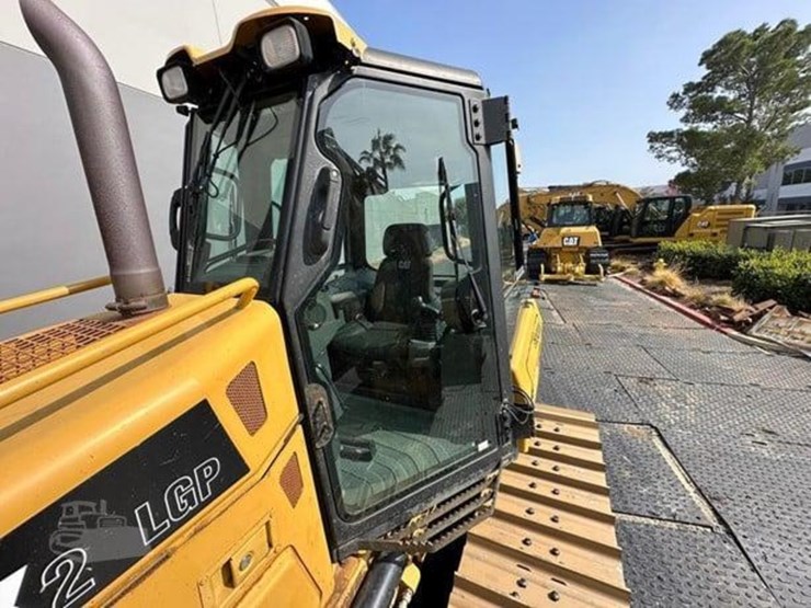 2013-caterpillar-d5k2-lgp-image-20