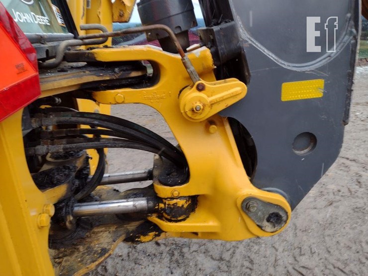 2010-deere-310j-image-23