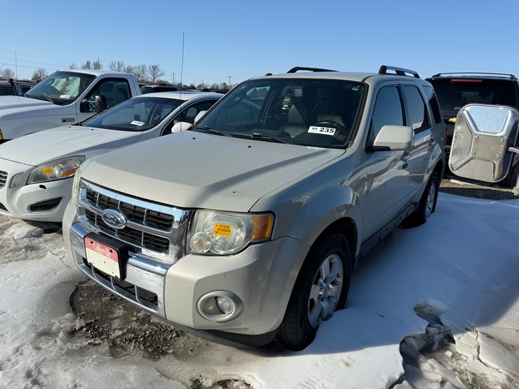 2009-ford-escape-image-1