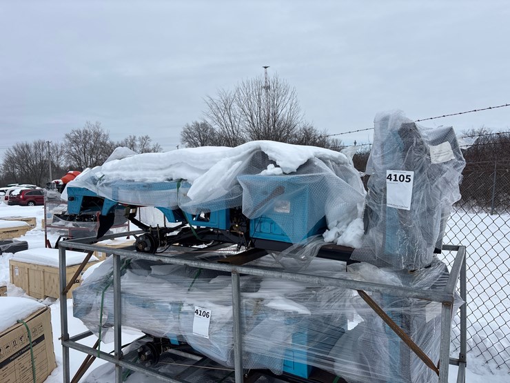 #4105-•-new-three-wheel-cart-image-1