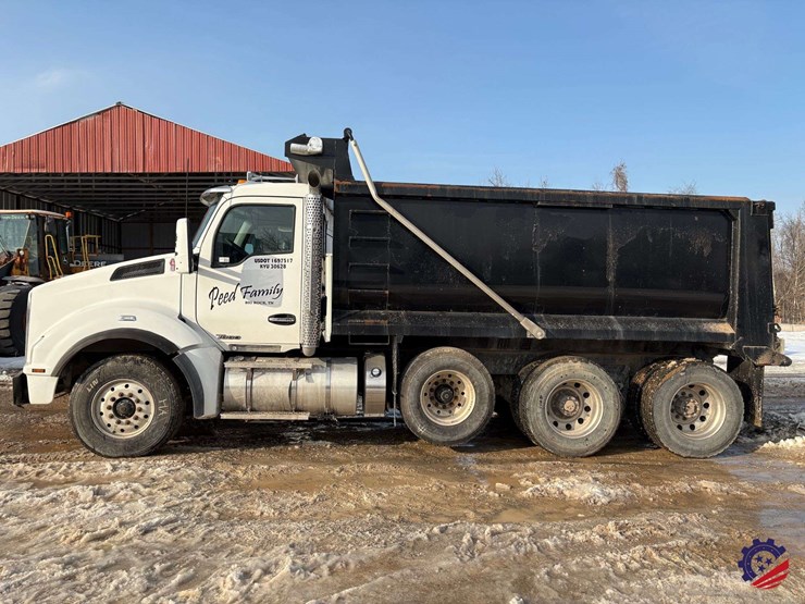 2019-kenworth-t880-image-2