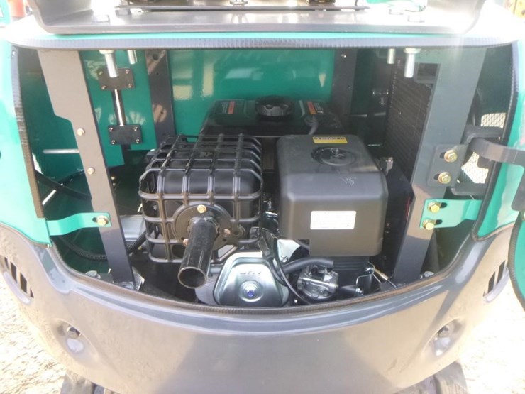 2025-agt-qk16r-hydraulic-excavator-image-24