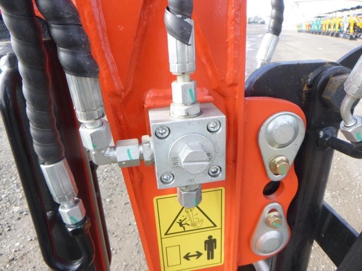 2025-tpm-18bs-hydraulic-excavator-image-14