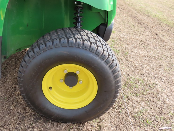 john-deere-tx-4x2-image-3