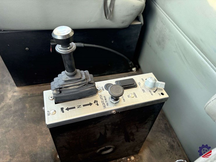 2019-kenworth-t880-image-57