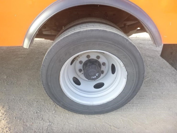 2000-ford-f450-image-24