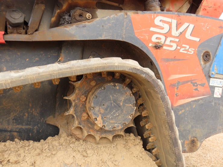 2019-kubota-svl95-2s-image-10