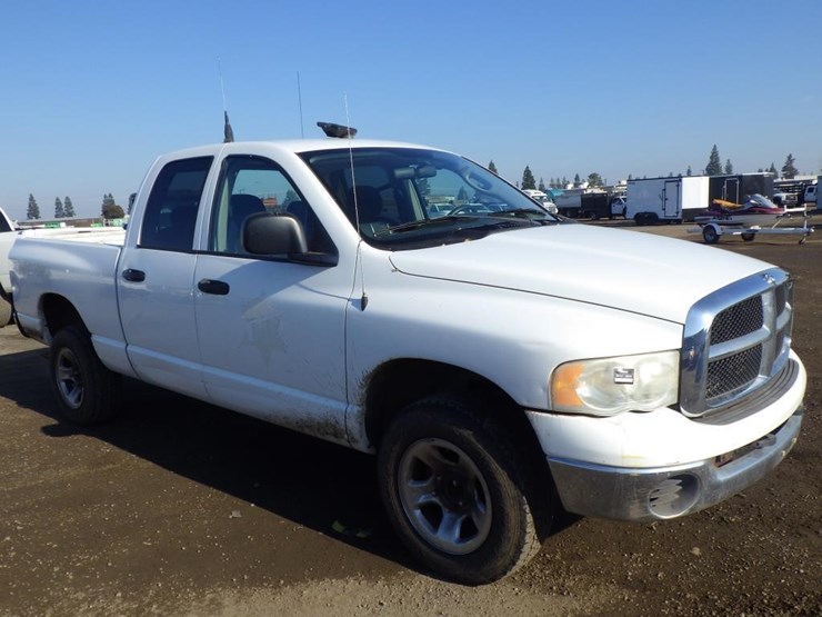 2005-dodge-ram-1500-image-2
