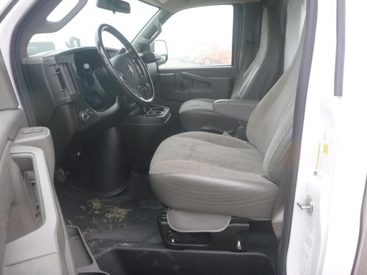 2021-gmc-3500-image-11