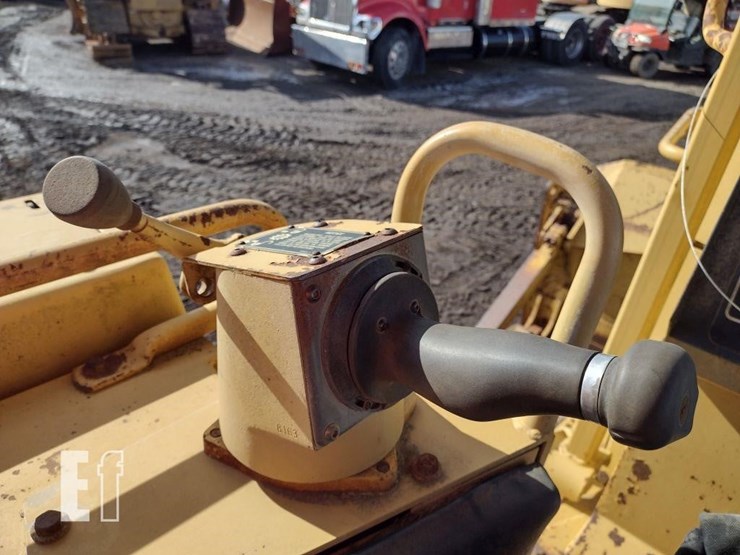 caterpillar-d6h-image-9