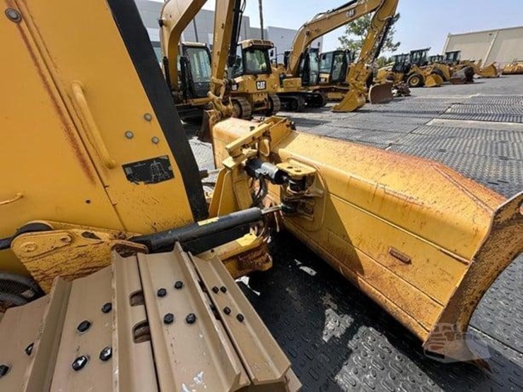 2013-caterpillar-d5k2-lgp-image-32
