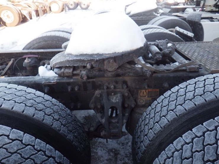 2017-peterbilt-579-image-5