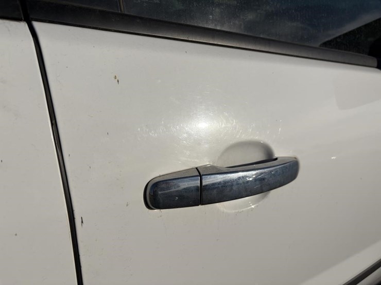 2017-chevrolet-traverse-image-32