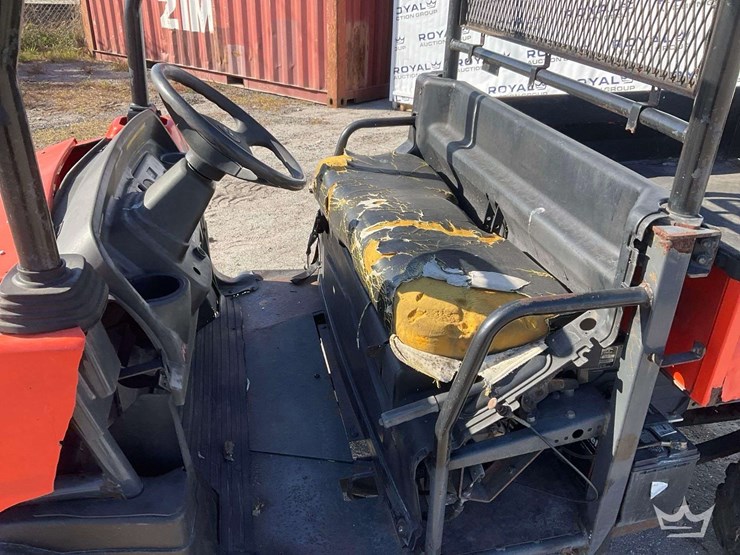 2009-kubota-rtv900-image-14