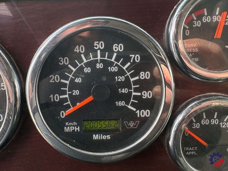 2021-western-star-4900ex-image-80