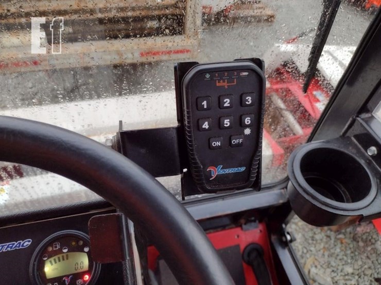 ventrac-3400l-lawn-mower-w/broom-image-8