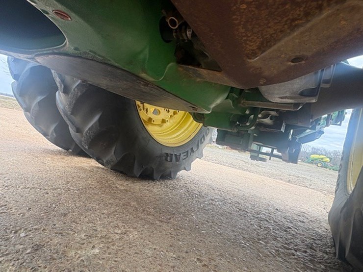 john-deere-8320r-image-27