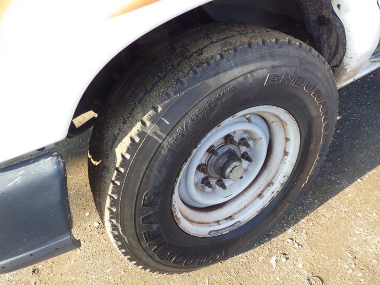 2008-ford-econoline-350-image-12