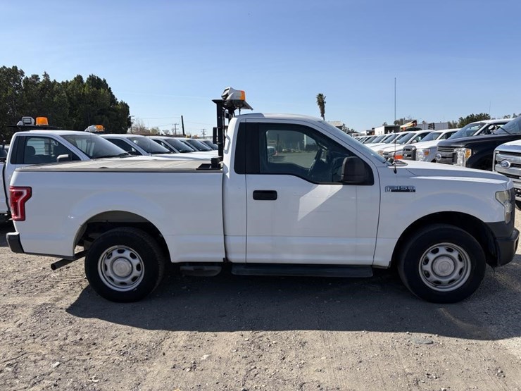 2015-ford-f150-image-8