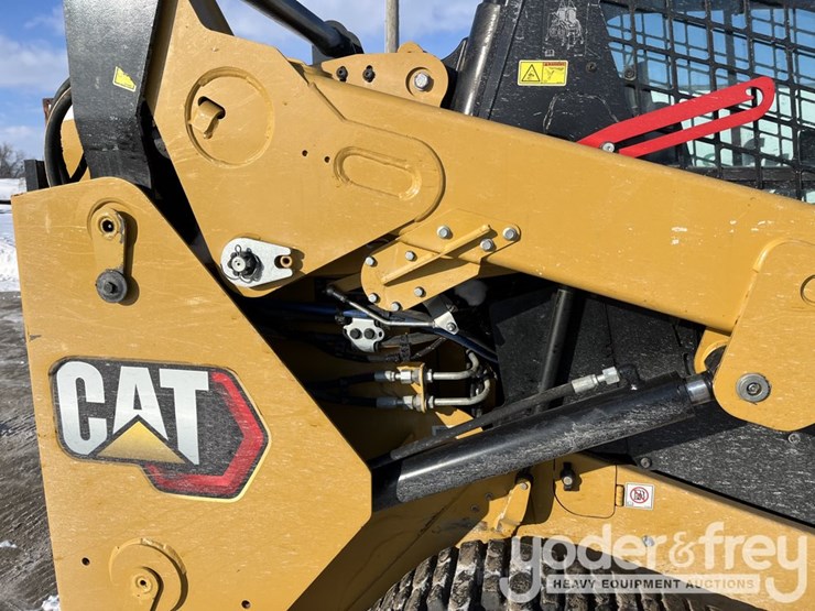 2023-caterpillar-259d3-image-7