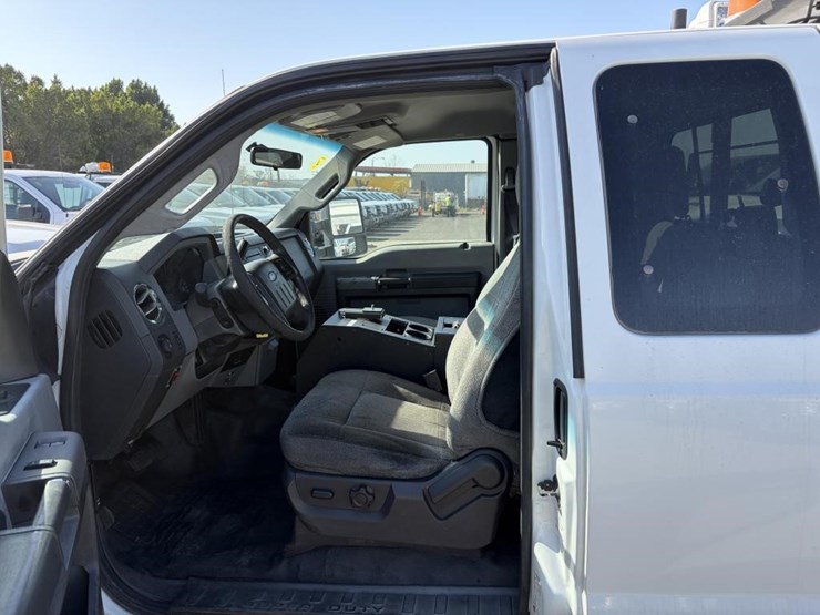 2011-ford-f250-image-9