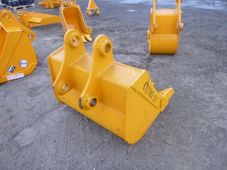 caterpillar-305-image-3