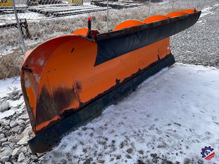 monroe-11’-snow-&-ice-plow-image-4