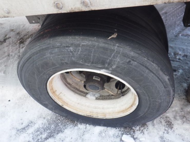 2016-great-dane-van-image-21