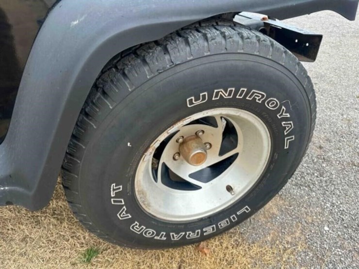 1989-jeep-wrangler-image-24