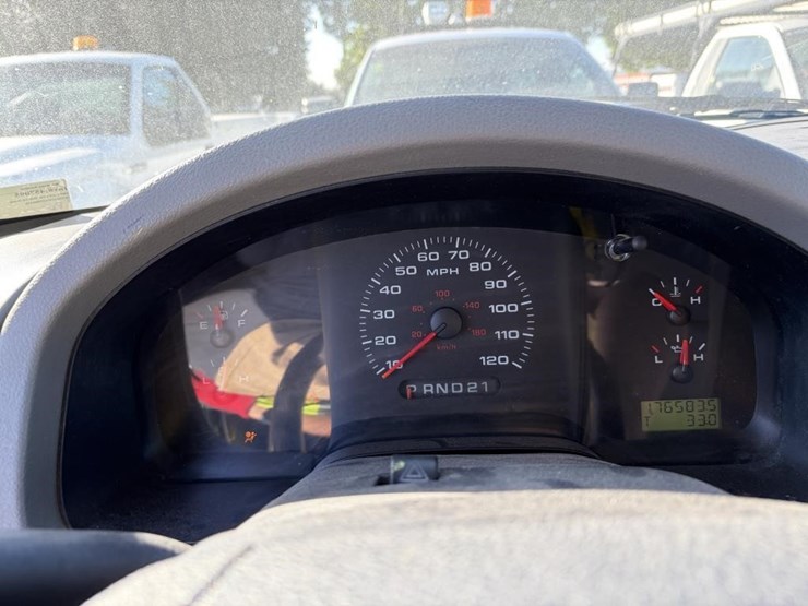 2005-ford-f150-image-13