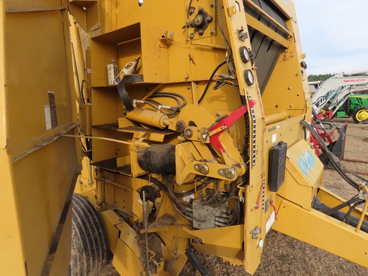 2005-vermeer-604-image-13