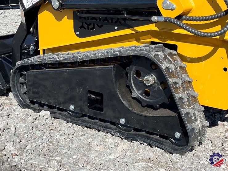 2026-agt-mx-crt23-compact-track-loader-mini-skid-steer-image-8