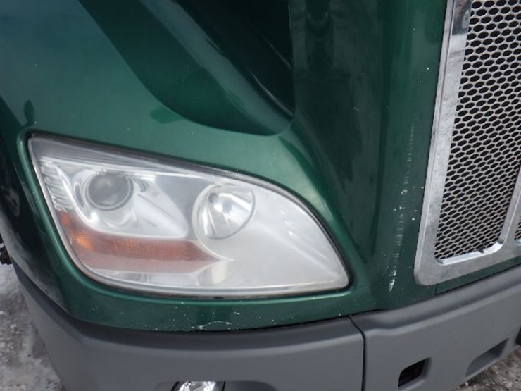 2019-peterbilt-579-image-5