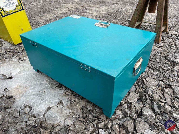 (12)-heavy-duty-ratchet-straps-w/-metal-storage-box-new-image-5