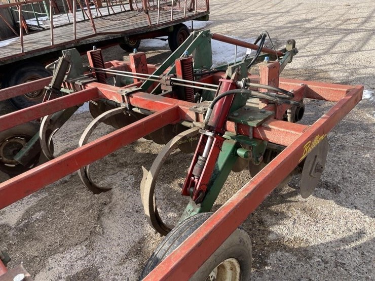 brillion-7-shank-chisel-plow-w/drag-image-3