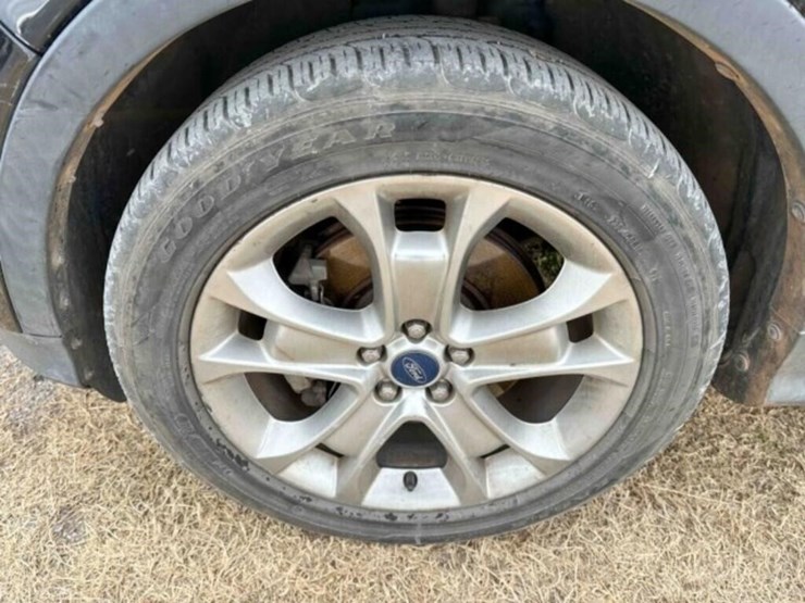 2014-ford-escape-image-18