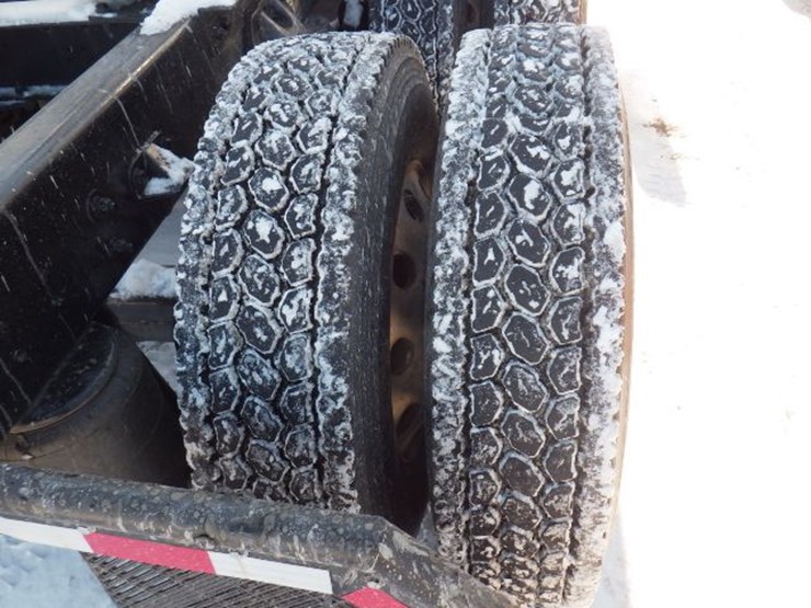 2020-kenworth-t680-image-9