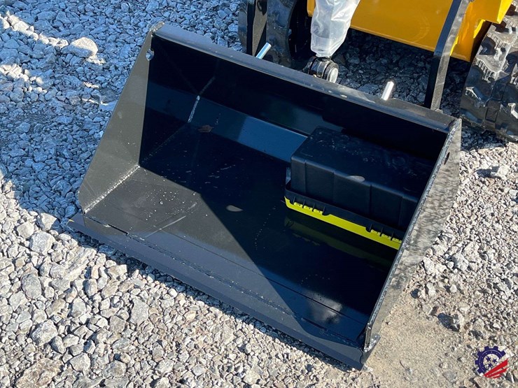 2026-agt-mx-mrt14-compact-track-loader-mini-skid-steer-image-13