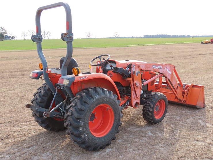 2014-kubota-l3901-image-11