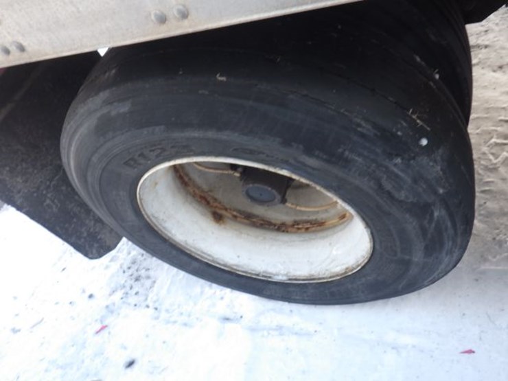 2017-utility-4000d-x-image-16