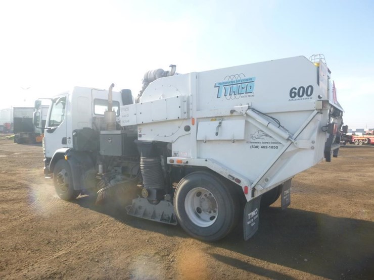 2016-tymco-600-image-4